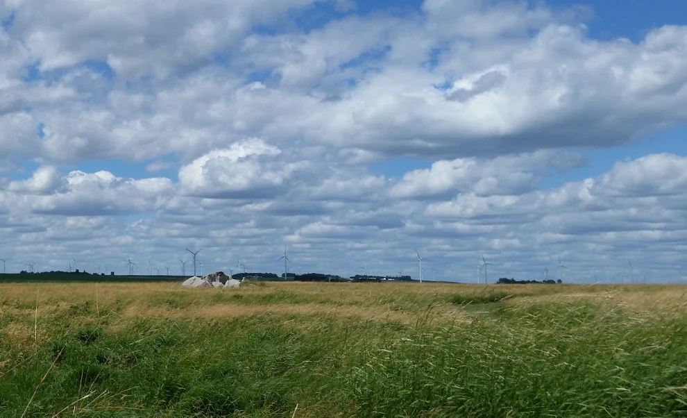 Carver Park Reserve - Lowry Nature Center Trails